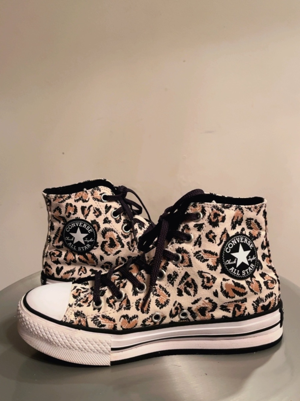 Converse Chuck Taylor All Star Leopard High Top Sneakers Size 3